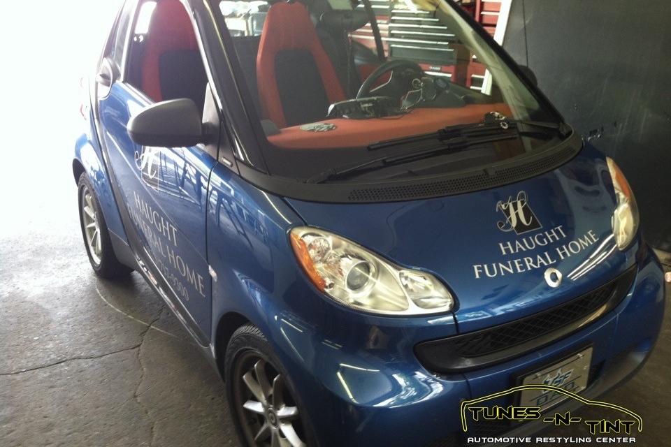 1aIMG_5077-1-960x640_c 2013 Smart Fortwo - Vinyl Lettering Graphics 