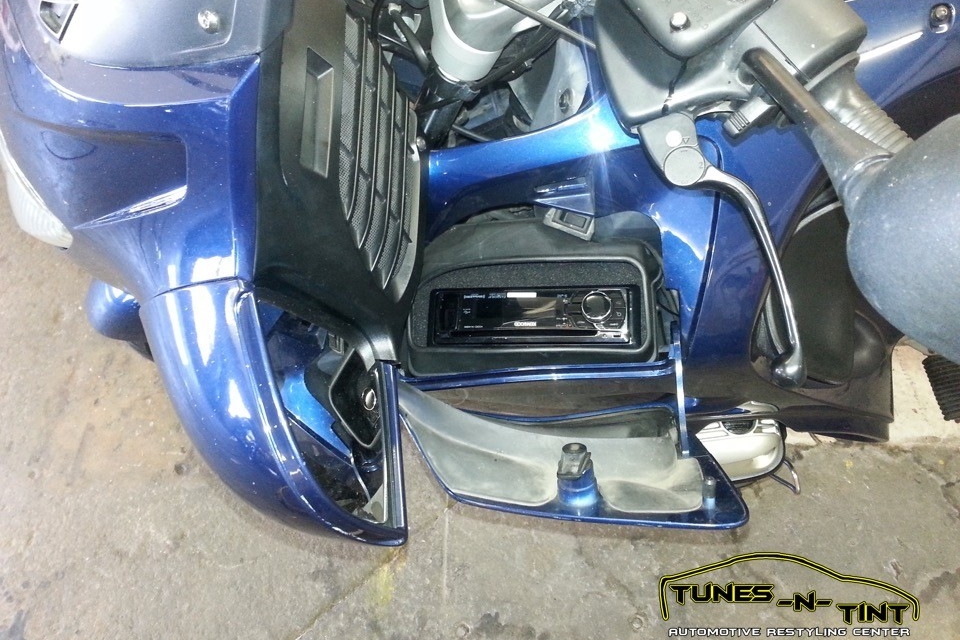 20130711_132034-960x640_c 2009 BMW Motorcycle - Audio Upgrades 