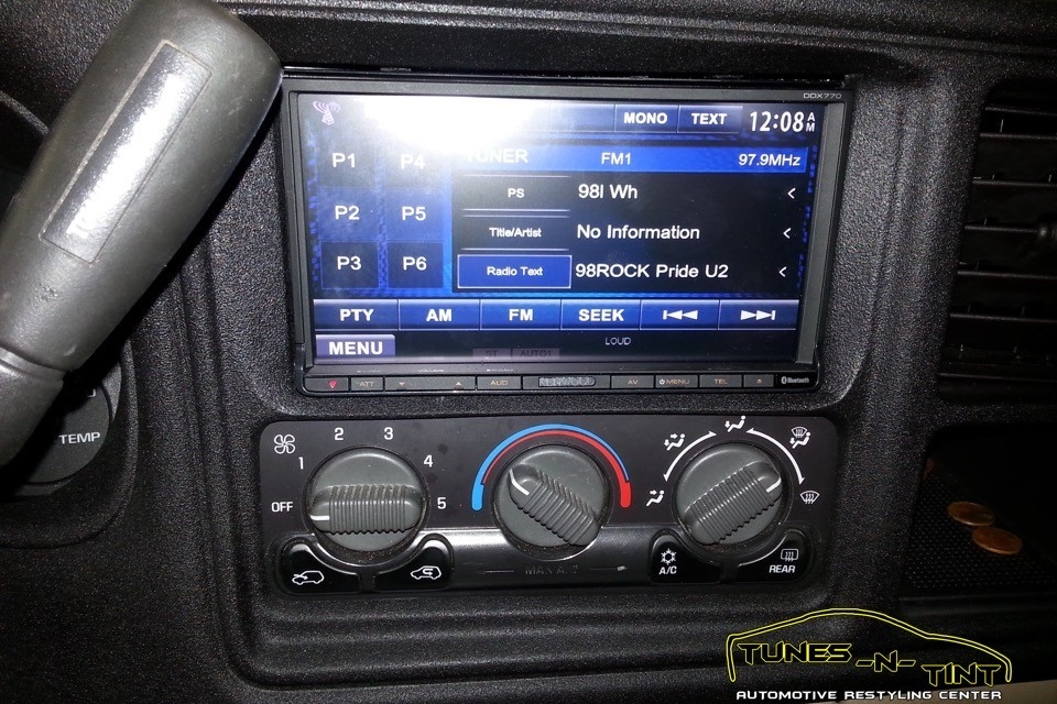 20131001_1629011-960x640_c 2003 Chevrolet Silverado - Custom Double Din 