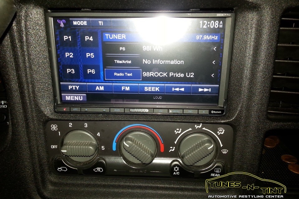 20131001_1629341-960x640_c 2003 Chevrolet Silverado - Custom Double Din 