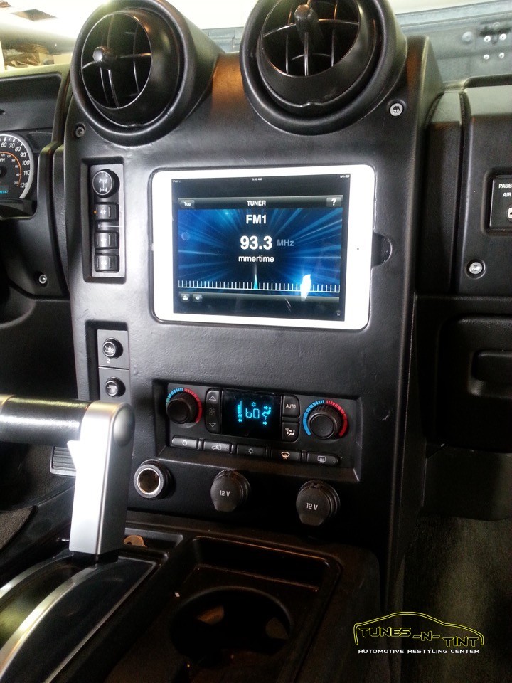 2006 Hummer H2 Custom IPAD Dash  Tunes N Tint