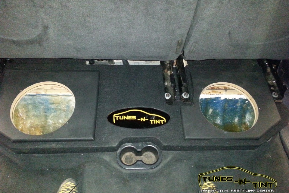 20131101_174802-960x640_c 2011 Dodge Ram - SPL Sub Enclosure 