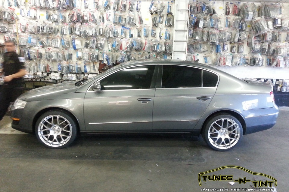 20140123_174005-960x640_c 2009 Volkswagen Jetta - Custom Wheels 