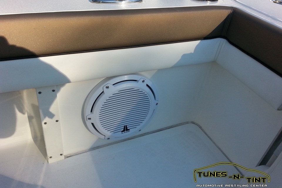 20140228_165627-960x640_c Flats Boat - Marine Audio System 