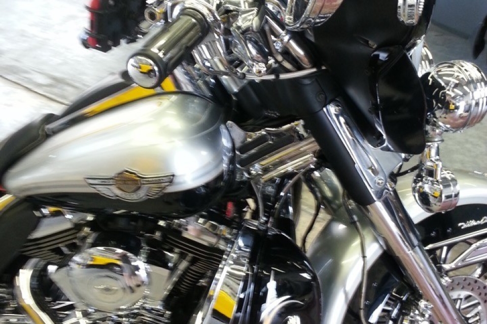 20140512_154405-960x640_c 2001 Harley Davidson Ultra Classic - Audio Upgrades 