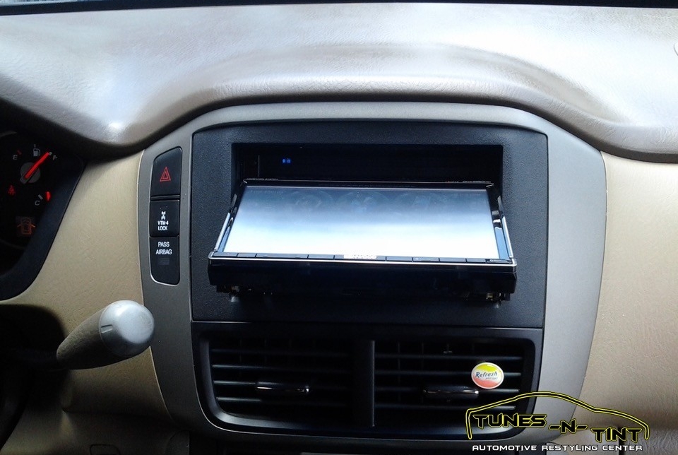 IMG_20120508_133114-960x644_c 2011 Honda Pilot - Custom Double Din 