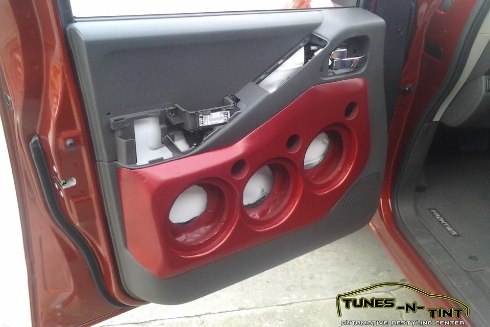 IMG_20120925_175649-960x640_c 2009 Nissan Frontier - Custom Door Panels 