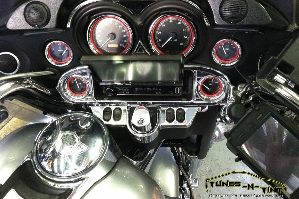 IMG_4164-960x640_c 2001 Harley Davidson Ultra Classic - Audio Upgrades 