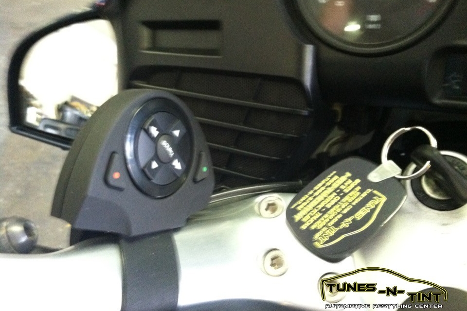 IMG_4200-960x640_c 2009 BMW Motorcycle - Audio Upgrades 