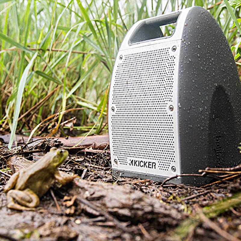 Kicker-Bullfrog-Speaker-1 Crank Up The Summer Beach Fun with the Kicker Bullfrog Speaker 